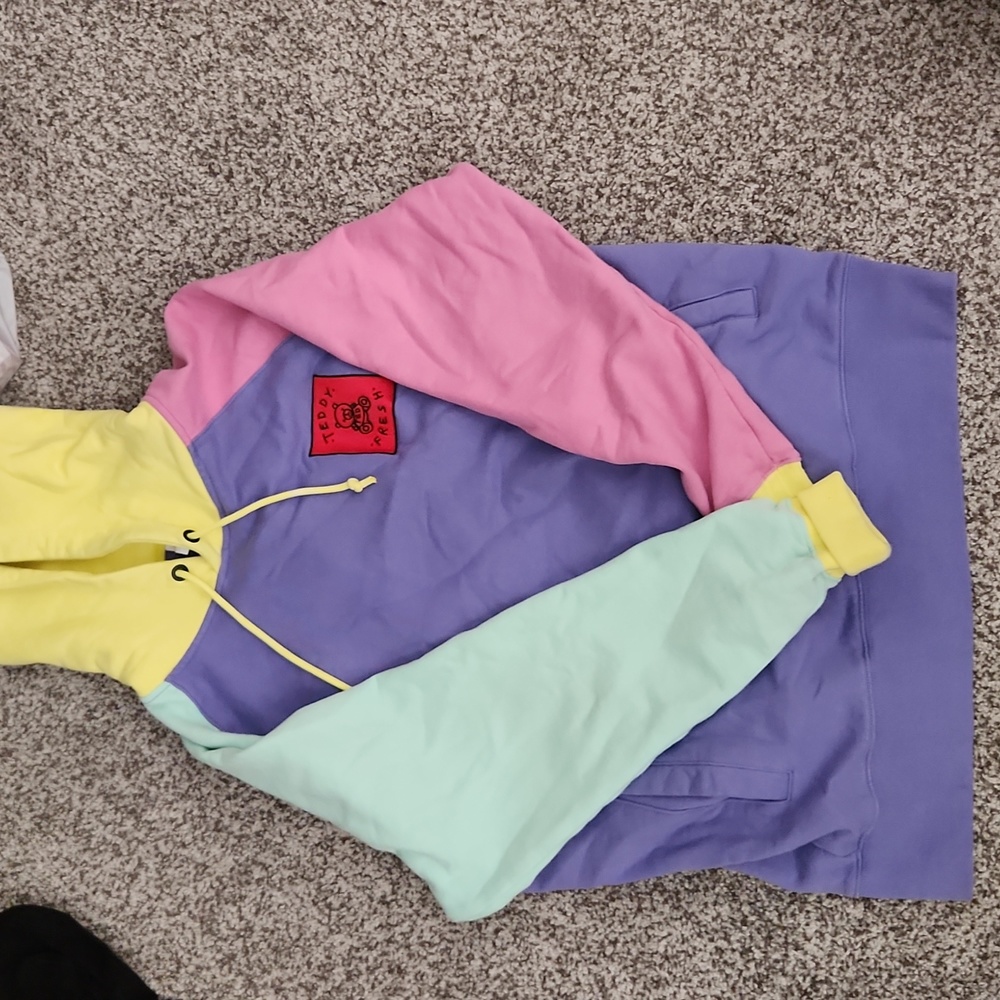 Medium, teddy fresh hoodie, color block